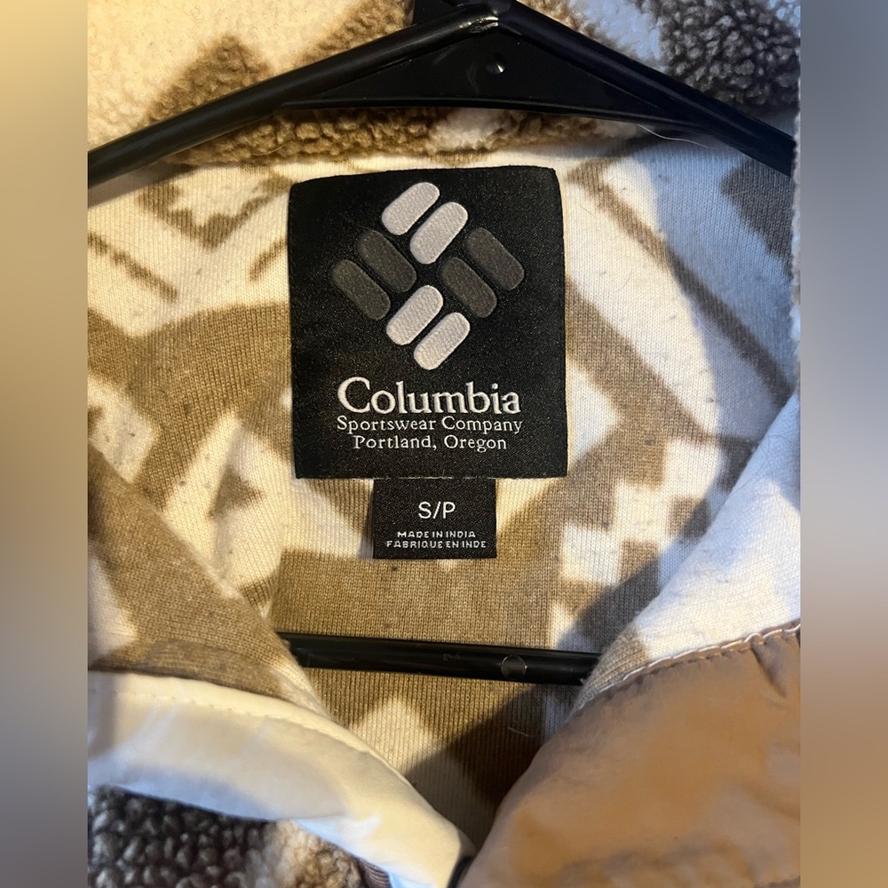 Women’s Columbia Button Up Fleece - Picture 3 of 4